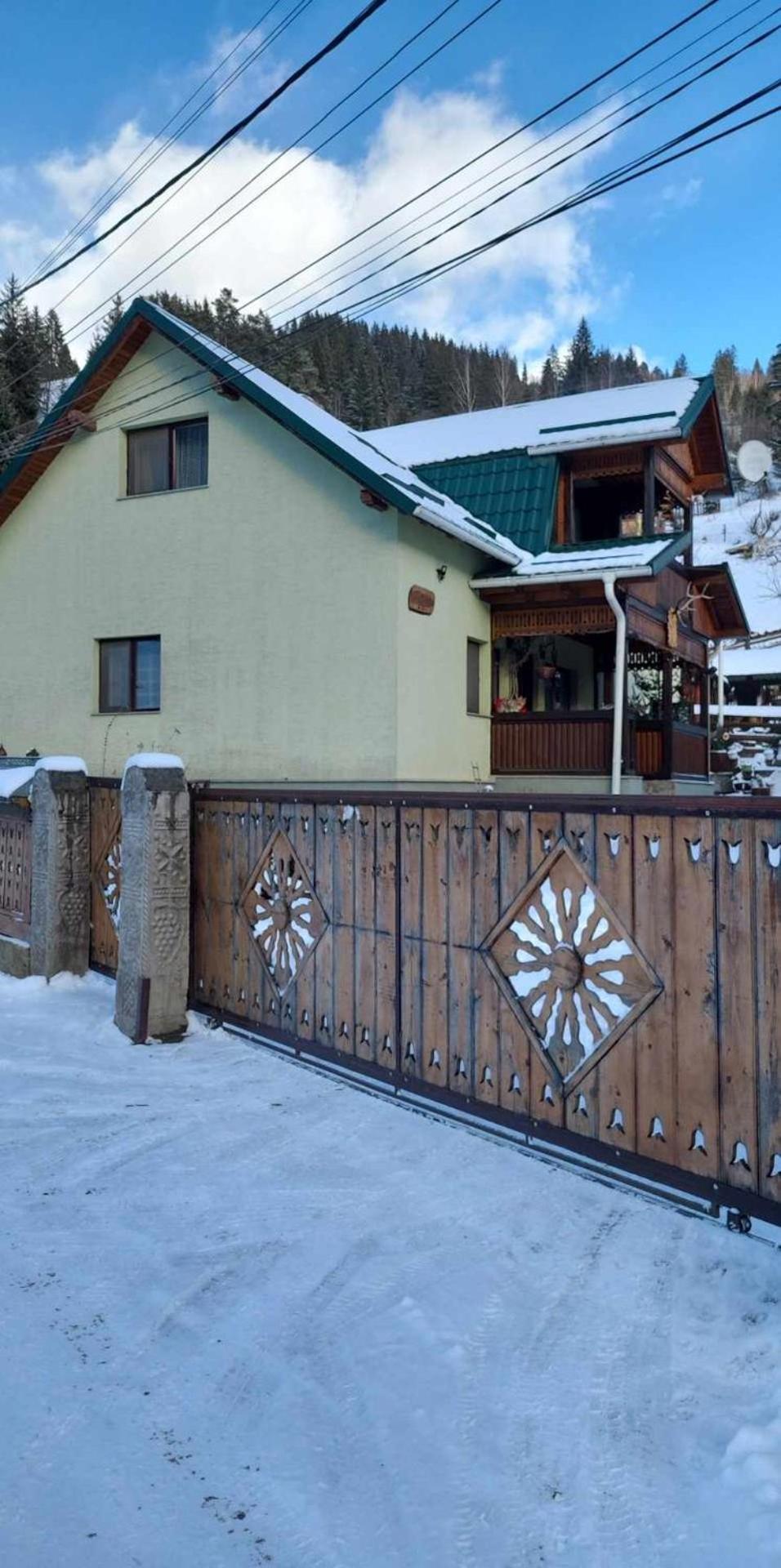 Villa Casa Rustik Bucovina Fundu Moldovei Exterior foto