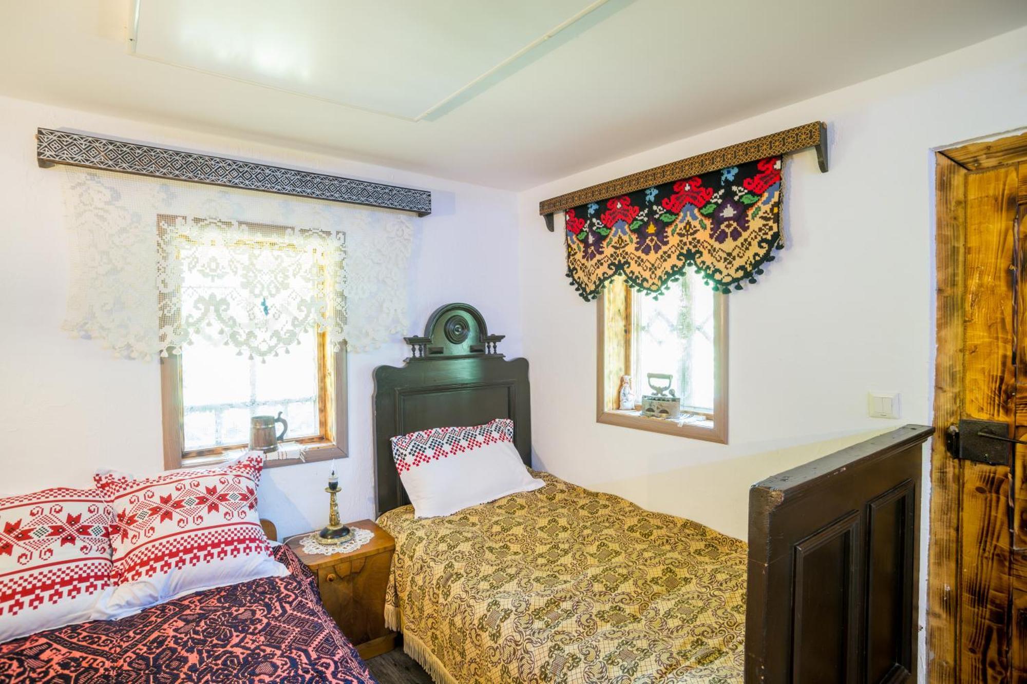 Villa Casa Rustik Bucovina Fundu Moldovei Exterior foto